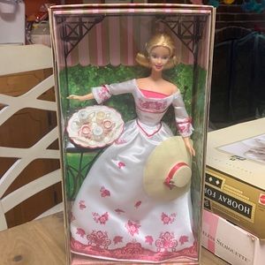 2002 Barbie Victorian Tea